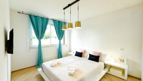 MIMA61 - Appartamento con piscina, giardino e posti auto a 50mt dal centro - Foto 2, towels