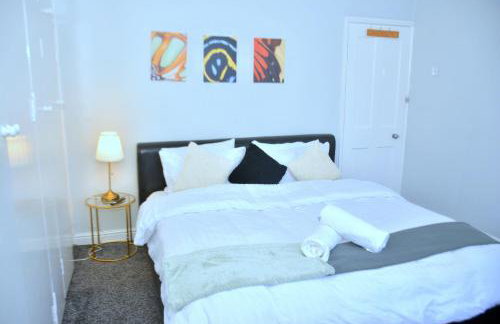 Tranquil Stays at 3 bedroom House in Dagenham - Foto 32