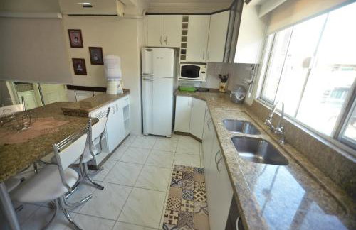 Apartamento do Sol - conforto, 2 quartos, 300m da praia centro de Bombinhas - Foto 10