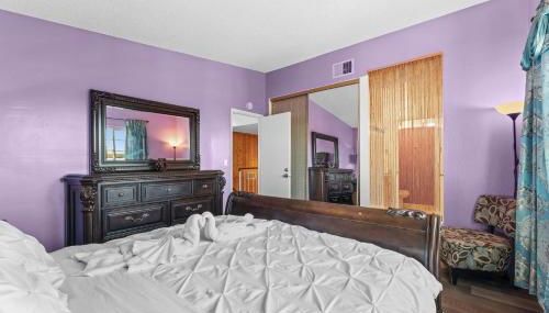 Colorful and Cozy Haven with Heated Pool - Foto 5