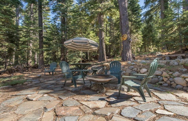 Ellis Peak by Avantstay Beautiful Mckinney Cabin w/ Filtered Lake Views - Foto 2