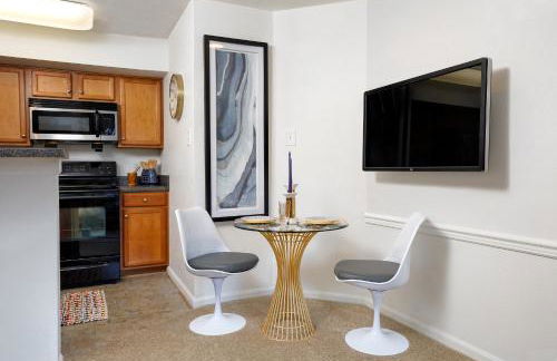 Wyndham 121 Bright, Airy 1br Apt , Parking, Pool - Foto 4