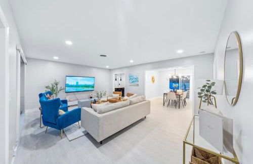 SUN VILLA Heated Pool Near Hard Rock & Beach - Foto 10