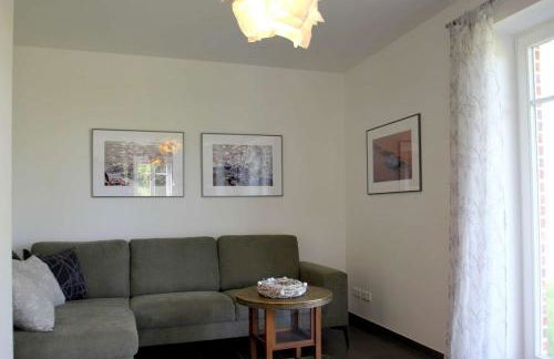 wassernahes Ferienhaus mit Meerblick und Schwimmbadnutzung in Sellin - Ferienhaus Rohrweihe - Foto 8