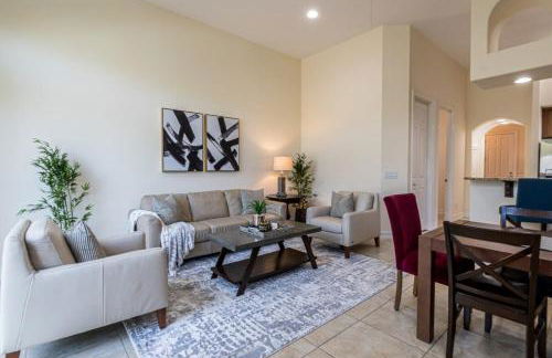 Luxury Townhouse Minutes from Beach and Downtown - Foto 1