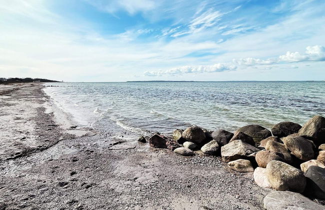 8 Person Holiday Home in Nyhamnslage - Foto 14