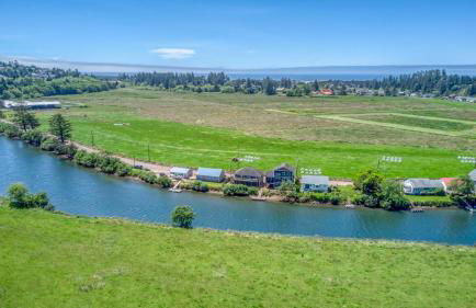 Riverfront Gem - Meredith Lodging - Foto 50