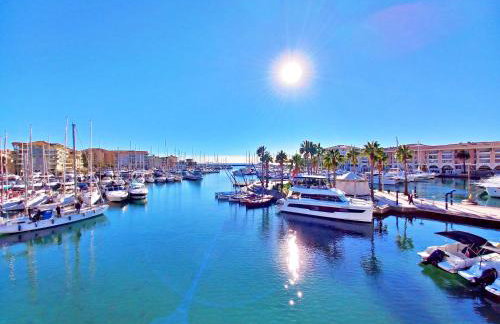 " Le Bleu Marine" Port Fréjus - Cosy T2- Clim & WIFI - Foto 27