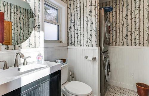 Year-Round Fun in Putnam Station Lakefront Home! - Foto 11