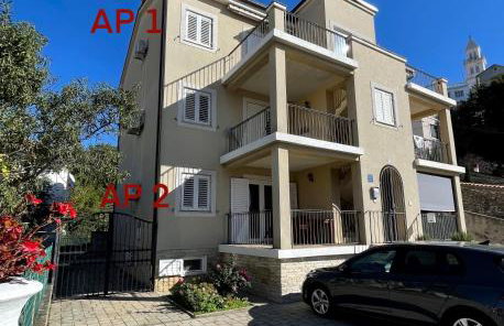 Apartments Girl - Photo 1