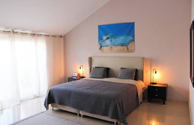 Magnificent Duplex Penthouse in Puerto Banus - Photo 2