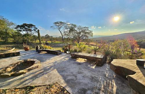 Sítio com lindo pôr do sol, tranquilidade na serra de Carrancas com riacho - Foto 23