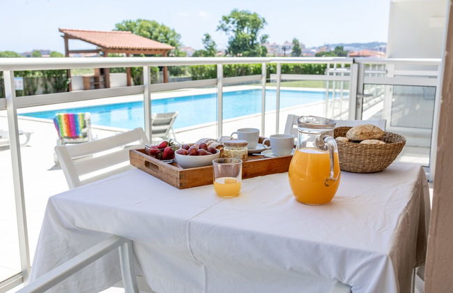 Carmona A com Vista Para a Piscina - Foto 41