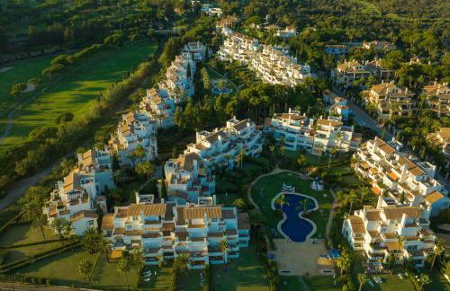 Luxurious 3-Bedroom Penthouse in Los Monteros Marbella - Foto 51