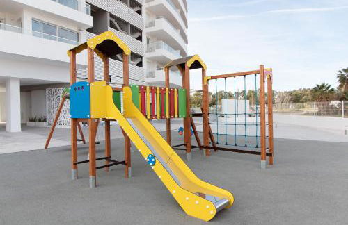 Global Properties, Apartamento con terraza y vistas a la piscina en Gran Canet - Photo 42