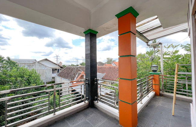 Homestay Jogja Jakal 3 Dekat UGM by Simply Homy - Foto 19