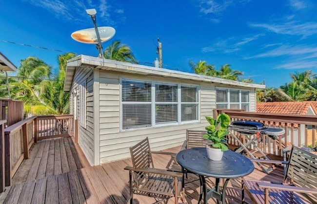 Beautifully Renovated 5 Bedroom with Guest House 5 Home by RedAwning - Foto 60