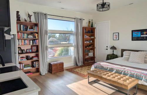 Modern Red Cliff Home with Private Pool - Foto 10