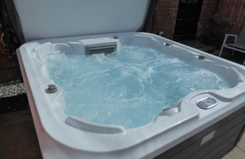 The Shakespeare Lodge - Sleeps up to 12 - 2 HOT TUBS - Foto 57