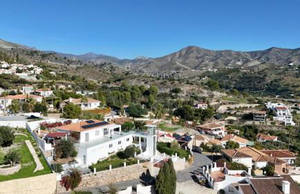 Dream Stay! 15 Guests, Big Pool with Heating Option at Extra Cost, Sea view! - Photo 21