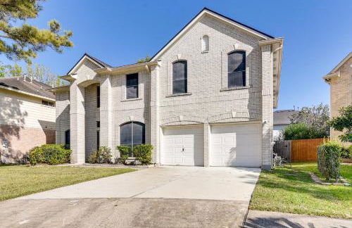 3,500-Sq-Ft Retreat with Private Yard in Sugar Land! - Photo 33