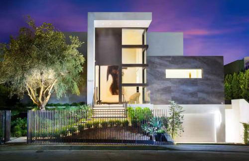 Ultra-Luxurious BH Estate with Pool, Theatre, Views - Foto 4