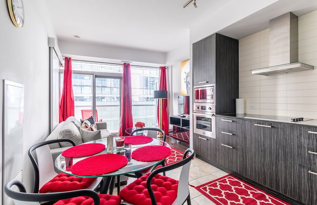 Maple Leaf Square - Photo 65