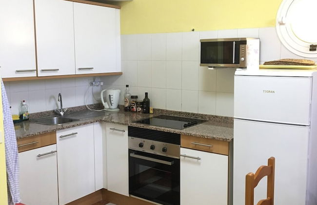 2 Bd Apartment With Stunning View - Photo 14