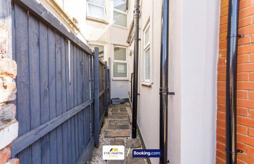 Comfy 3bed House By StirkMartin Stays Short Lets & Serviced Accommodation Cardiff With Free Parking & 8mins to City Centre - Foto 25