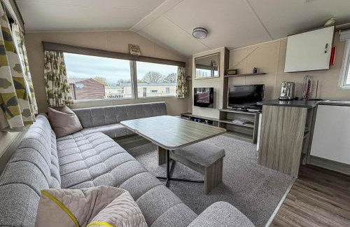 Lovely Caravan With Side Decking At Carlton Meres Holiday Park Ref 60038O - Foto 22