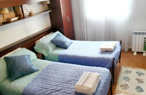 Charming House in Rada with Fenced Garden - Foto 15