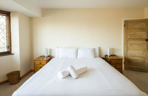 Elegant 2BD House with Garden and Decked Patio - Foto 5