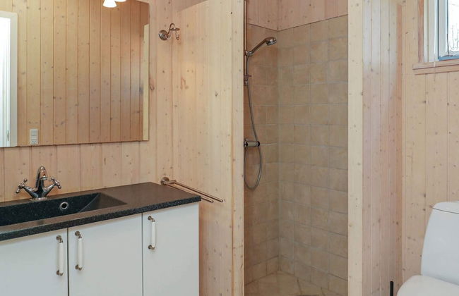 Serene Holiday Home in Zealand near Sea - Foto 17