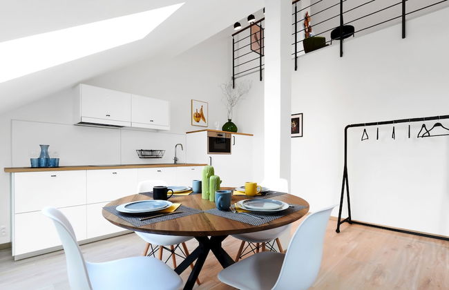 Honest SMICHOV - Foto 27