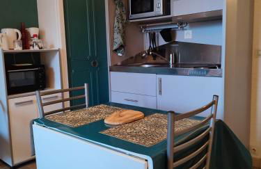 Charmant studio 8, parking et wifi gratuit, local vélo - Foto 8