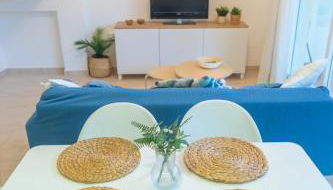 Adosado con Piscina, Garaje, Jardín y Playa - Foto 4