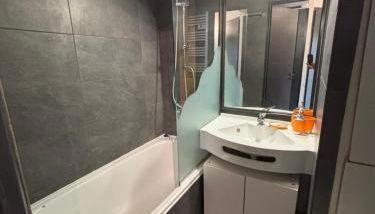 Avoriaz appartement 4pers plein sud skis aux pieds - Photo 2