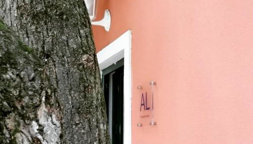 Casa das Laranjeiras e parque infantil - Foto 4