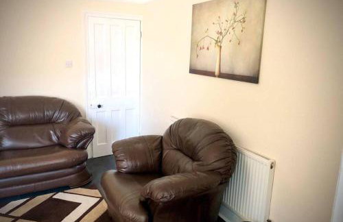 The Manchester Pad - 3BR Entire house with parking - Foto 4