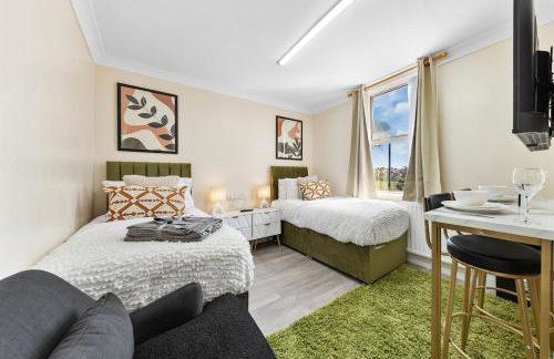 Leyton 1BR Flat Near Tube, 247 Gym, Tennis Court - Foto 25