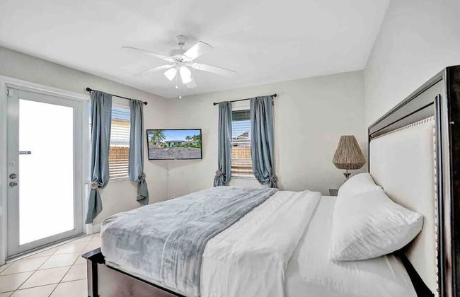 Palm Lined Oasis Walk To Beach Free Parking - Foto 22