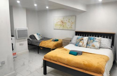 Modern 3-bed Serviced Appartement - Milnsbridge - Foto 2