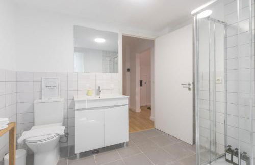 Beach Villa - 16min to Downtown - 30 PPL - Foto 67