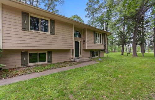 Large Home with lake views and space to entertain friends - Foto 41