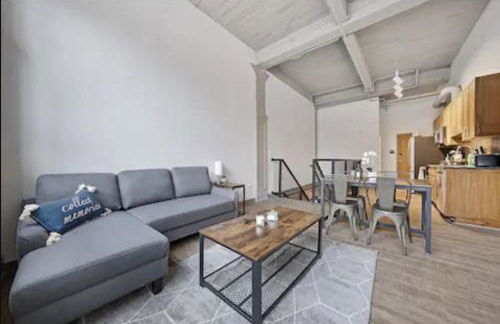 2125 Superior Living - Photo 126