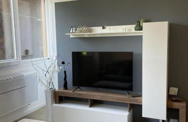 Pit Stop Apartment 2K23 - MXP - Busto Arsizio - Photo 2