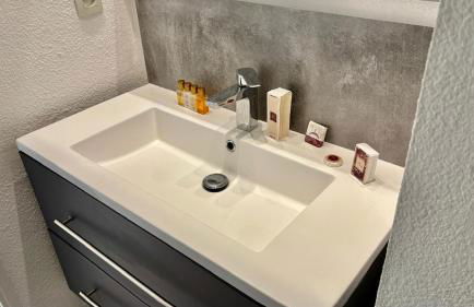 Juana YourHostHelper - Photo 37