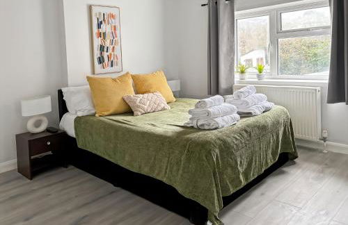 Cozy Hideaway With Hot Tub & Sauna Sleeps 7 - Foto 4