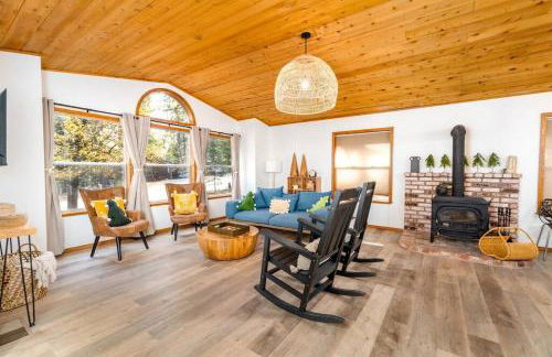 Lovely Home in Pollock Pines with Hot Tub - Foto 1