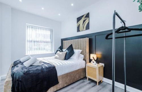 Heart of Didsbury Luxury 2 Bed Apartment by HASS HAUS - Photo 25